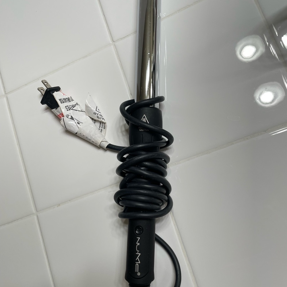 Nume hair curling wand